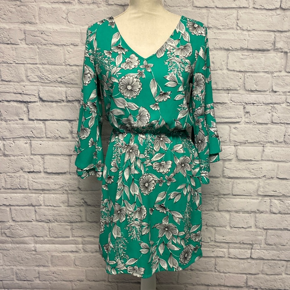 A New Day Green Floral Bell Sleeve Dress Sz S
